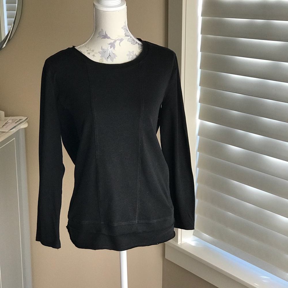 Loyal Hana “Christy” nursing top size M